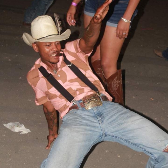 Meet your Posher, Frank - Picture 1 of 1